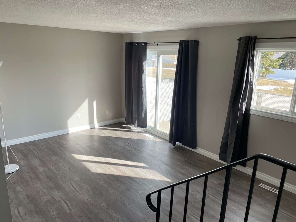DELIGHTFUL 3-Bedroom Townhome with Private Outdoor Space!