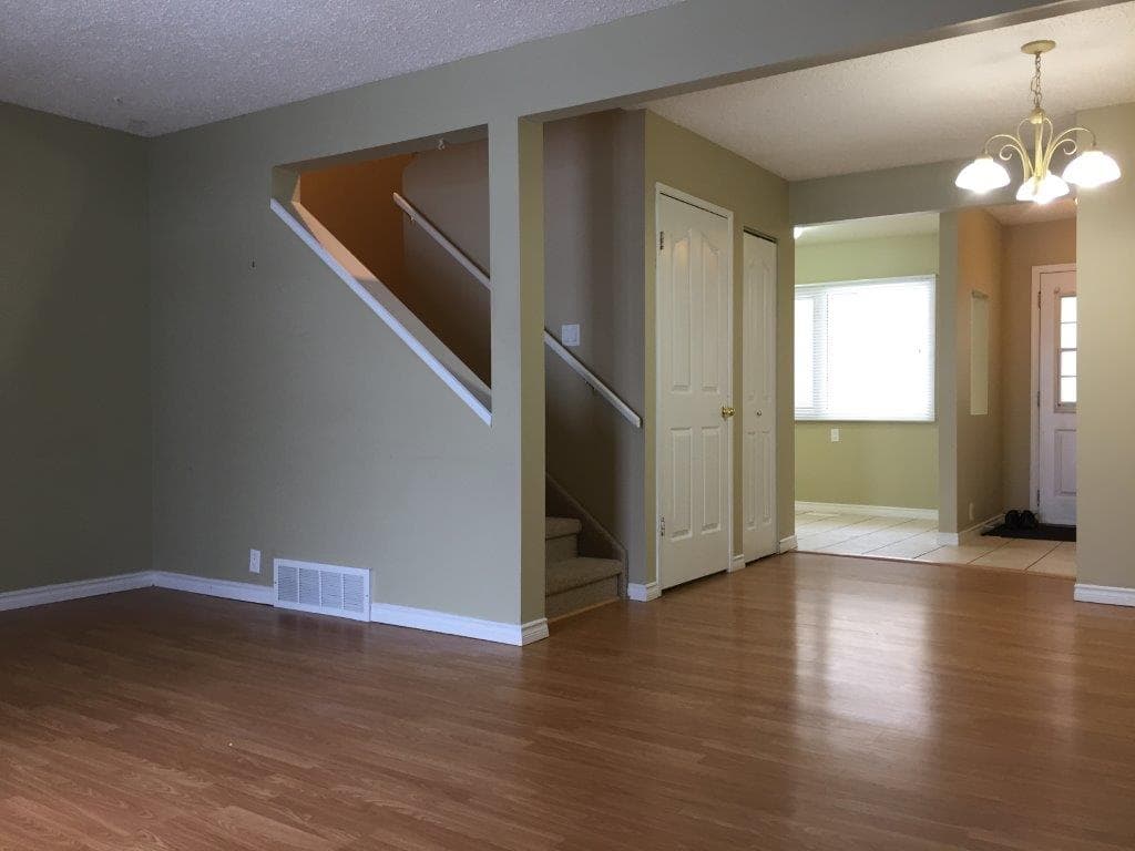 Fully-Renovated 3-Bedroom Family-Friendly Townhome + BONUS Basement Development!