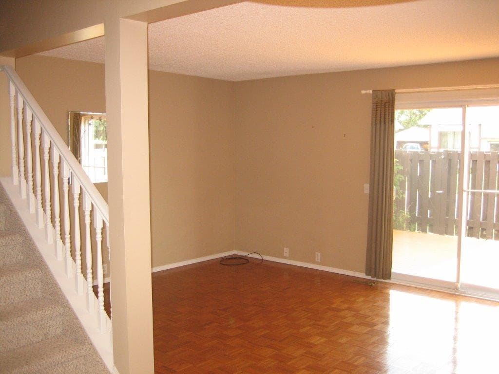 Discover this Pretty Townhome in a Pet-Friendly Community